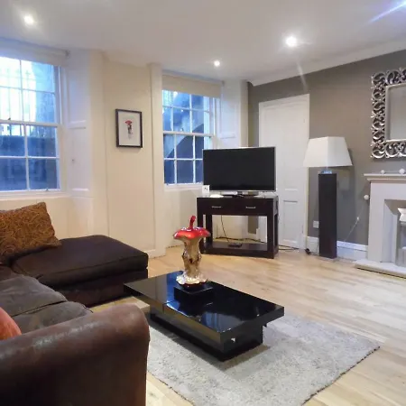 West End -Stunning, 2 Bedroom, Main Door Flat With Private Parking Глазго Экстерьер фото